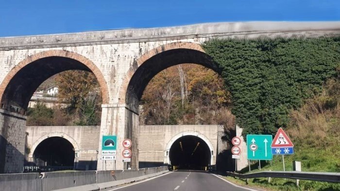Il problema veicolare della galleria Montepergola di Solofra resta irrisolto